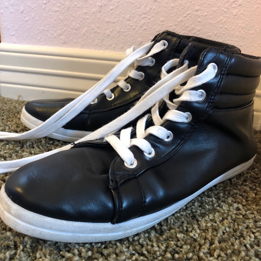 Shoes - Picture 2 of 2